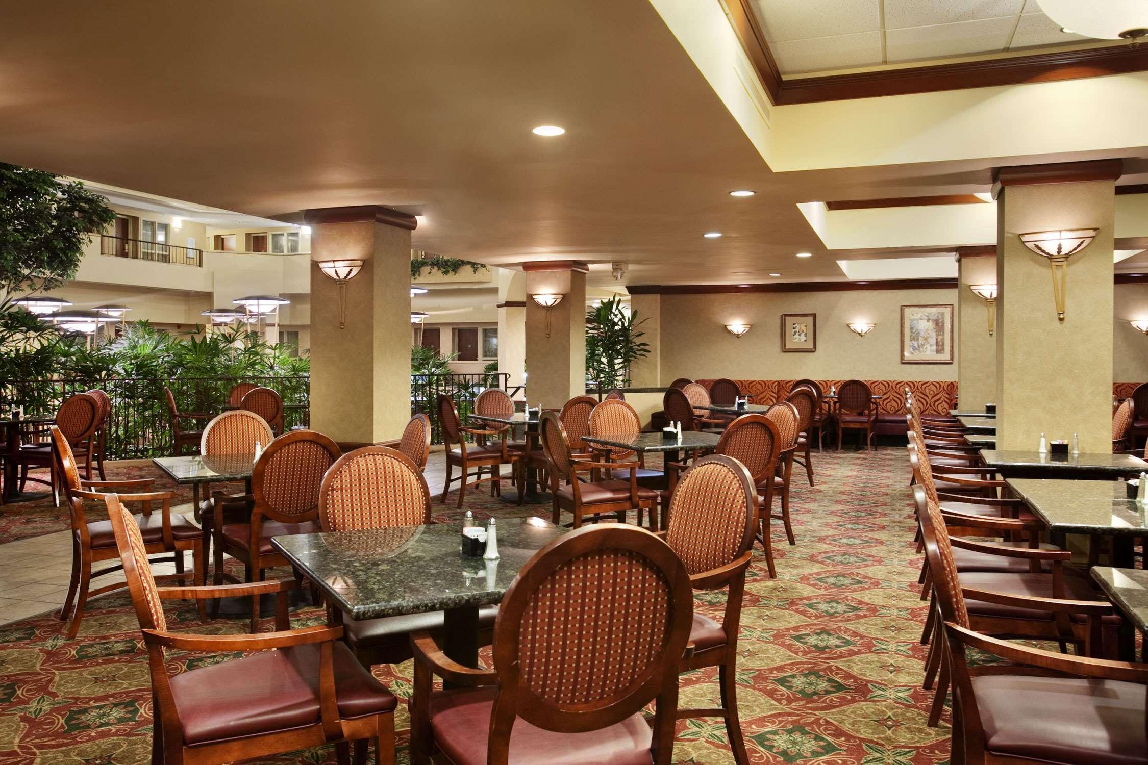 Embassy Suites By Hilton Columbia Greystone Exteriér fotografie
