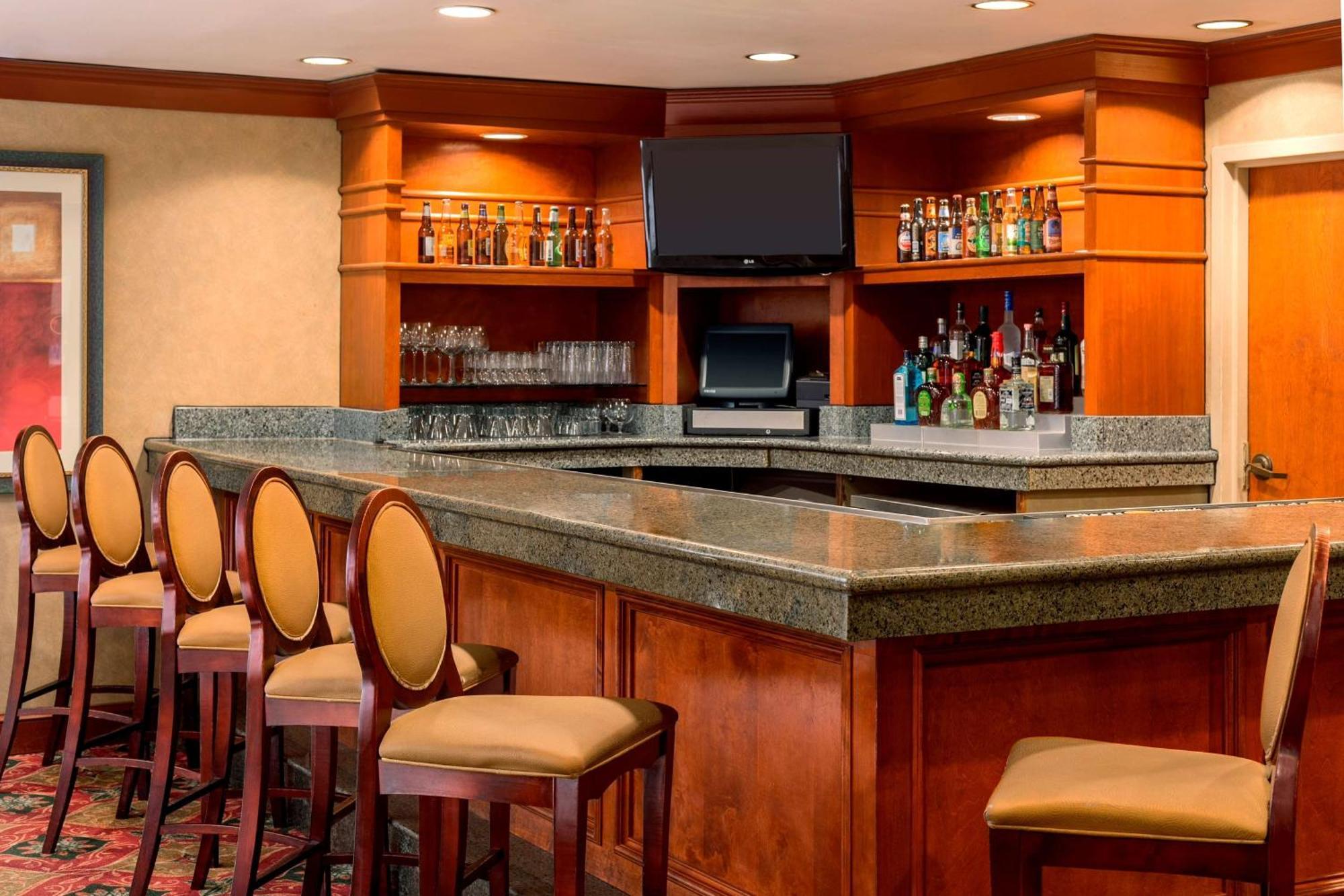 Embassy Suites By Hilton Columbia Greystone Exteriér fotografie