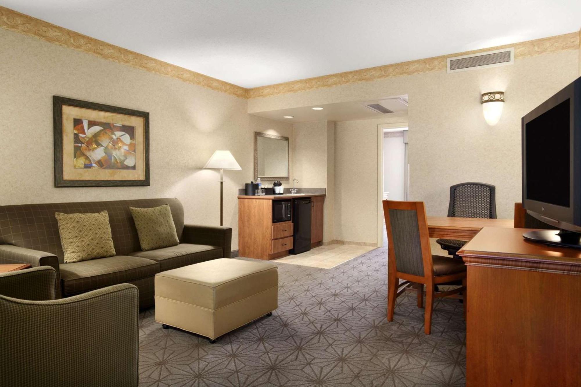 Embassy Suites By Hilton Columbia Greystone Exteriér fotografie