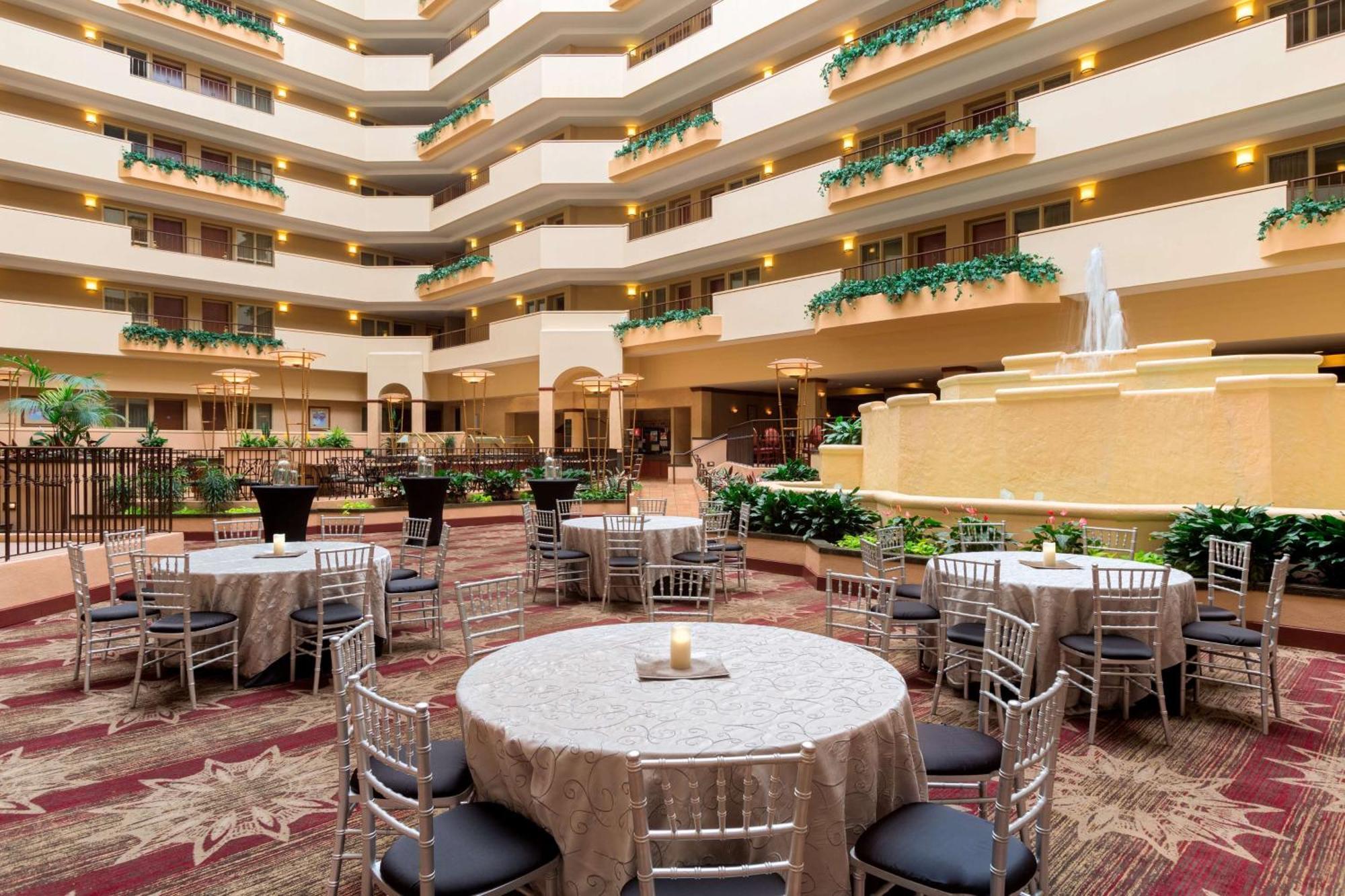 Embassy Suites By Hilton Columbia Greystone Exteriér fotografie